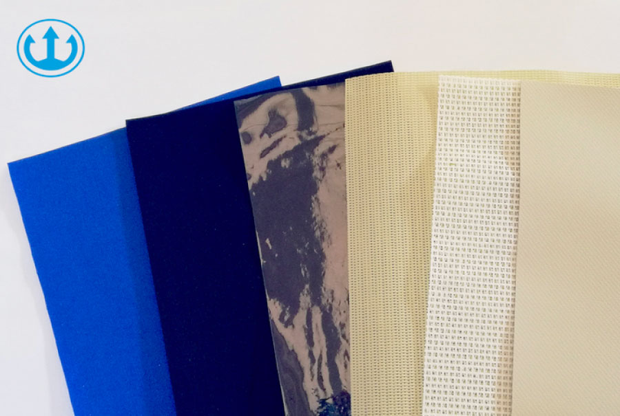 LES MEILLEURS TISSUS NAUTIQUES POUR L'AUVENT DE BATEAU